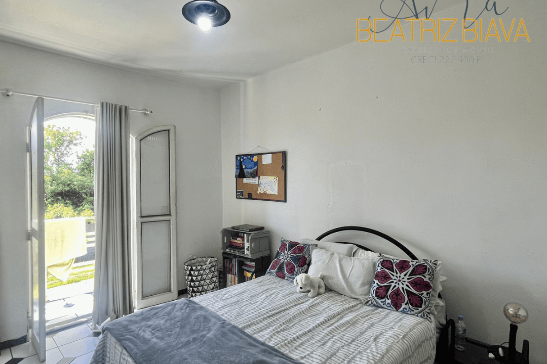 0C77A94B-8F5D-4329-91CF-AF0D92D16114