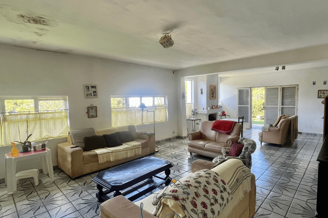 3EF75029-5125-4816-9496-3E370D7DBBF3