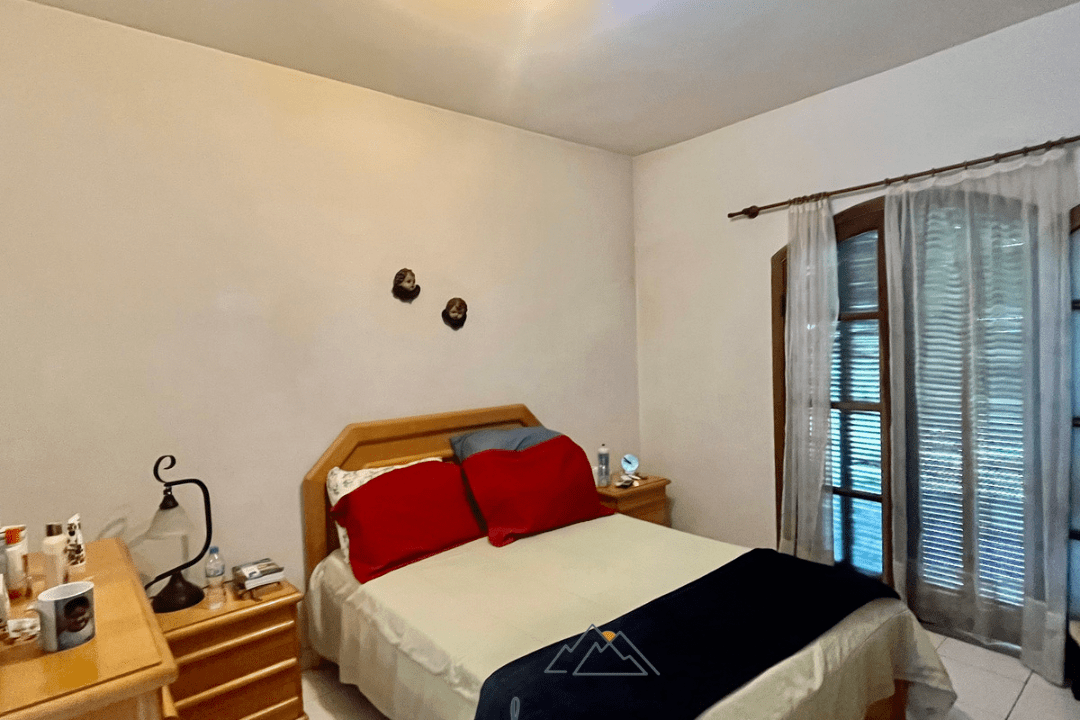 660D621C-82E8-44B2-A782-76DF139A97BC