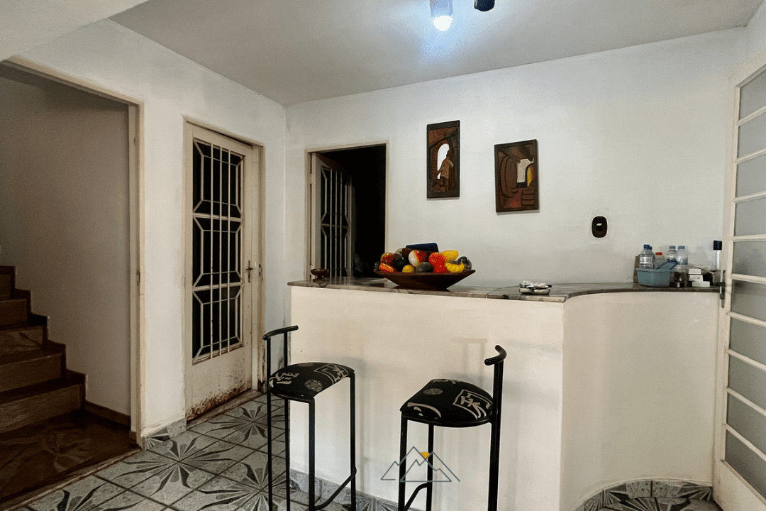 7DC74E4D-37A6-41B3-9161-523C07504369