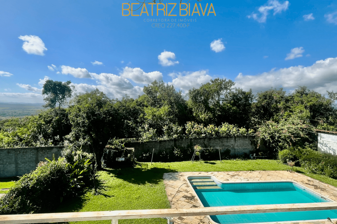 E140AEEE-4919-4BE5-B784-1BF602036939